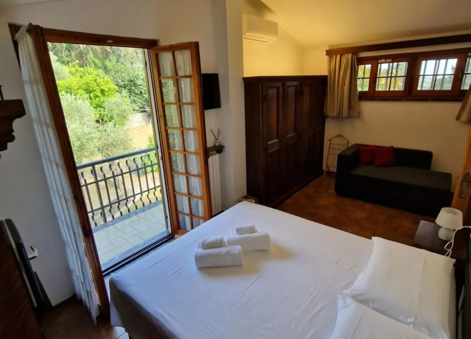 Guest house Villa Angelica San Bartolomeo  Italy